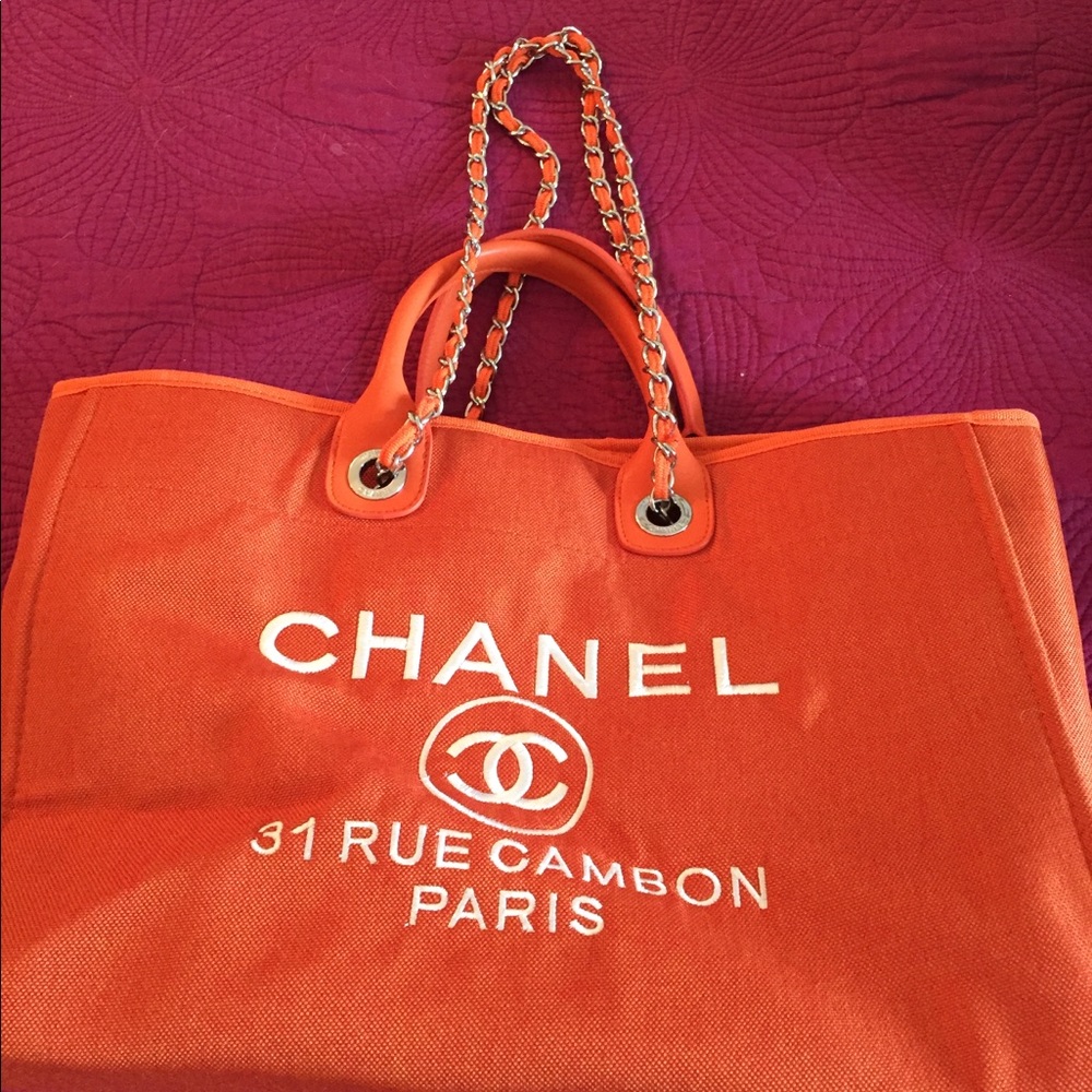 Chanel tote
